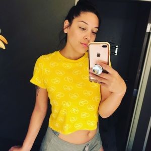 Meet your Posher, Crystal